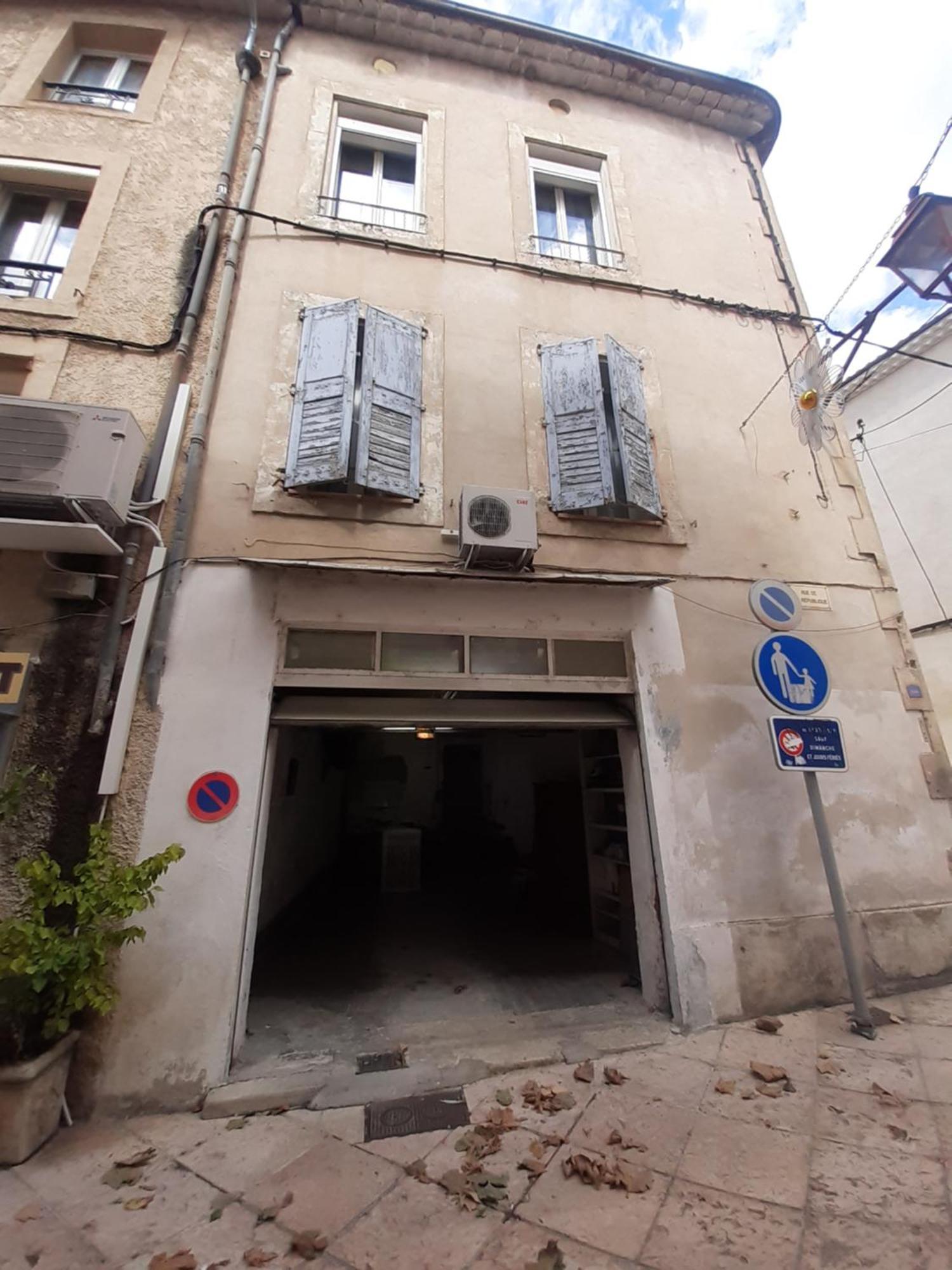 Apartment En Luberon 3 Et Garage Privee *